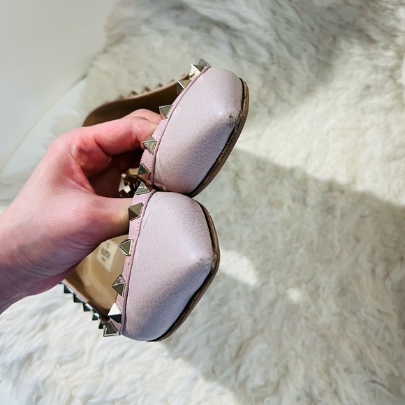 Valentino Grainy Beige Rockstud Flats - Picture 3 of 13